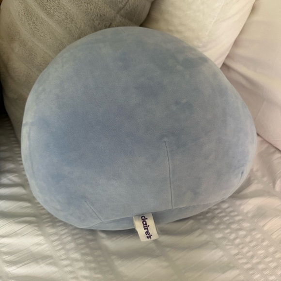 Large penguin squishamallow - Picture 3 of 3